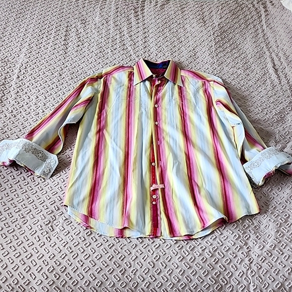 Robert Graham shirt. Amazing embroidery details & colors. - Picture 1 of 5